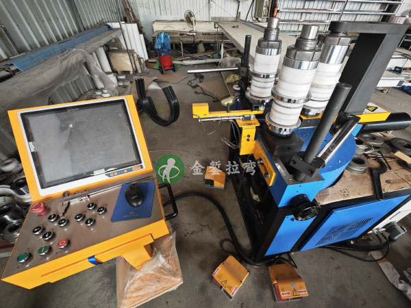 拉彎設(shè)備展示