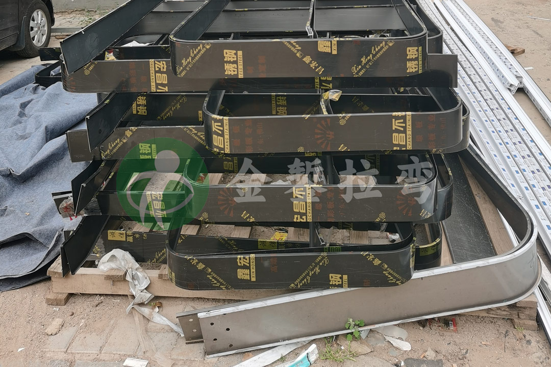 不銹鋼兩角拉彎