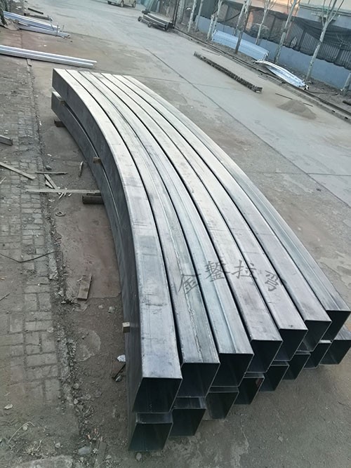 300x200鋼方管拉彎